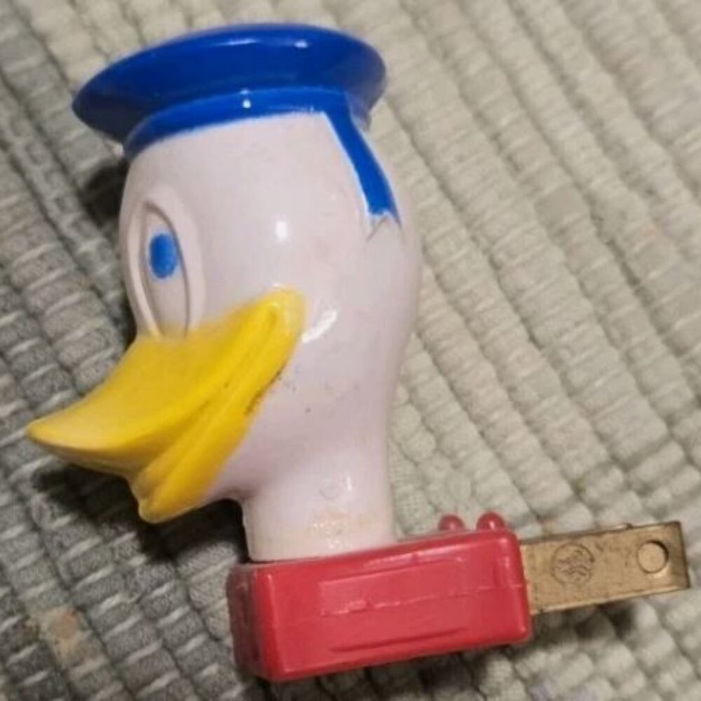 VINTAGE Walt Disney Donald Duck Nightlight Works! 1970s GE